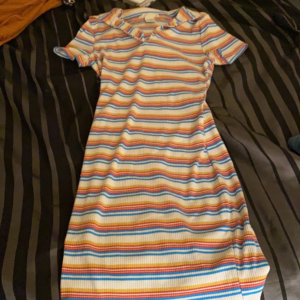 Dress - Picture 2 of 2